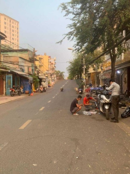 Bán nhà 1 tầng mặt tiền Đường Tùng Thiện Vương, Phường 11, Quận 8, Hồ Chí Minh